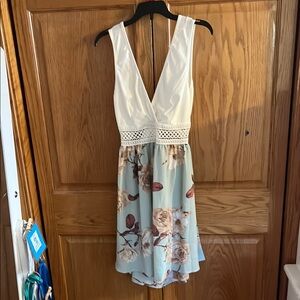 SHEIN White and Blue Floral Backless Dress